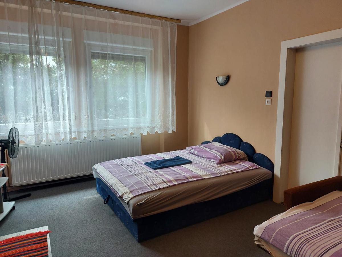 Setany Apartmanhaz Fonyód Exteriör bild